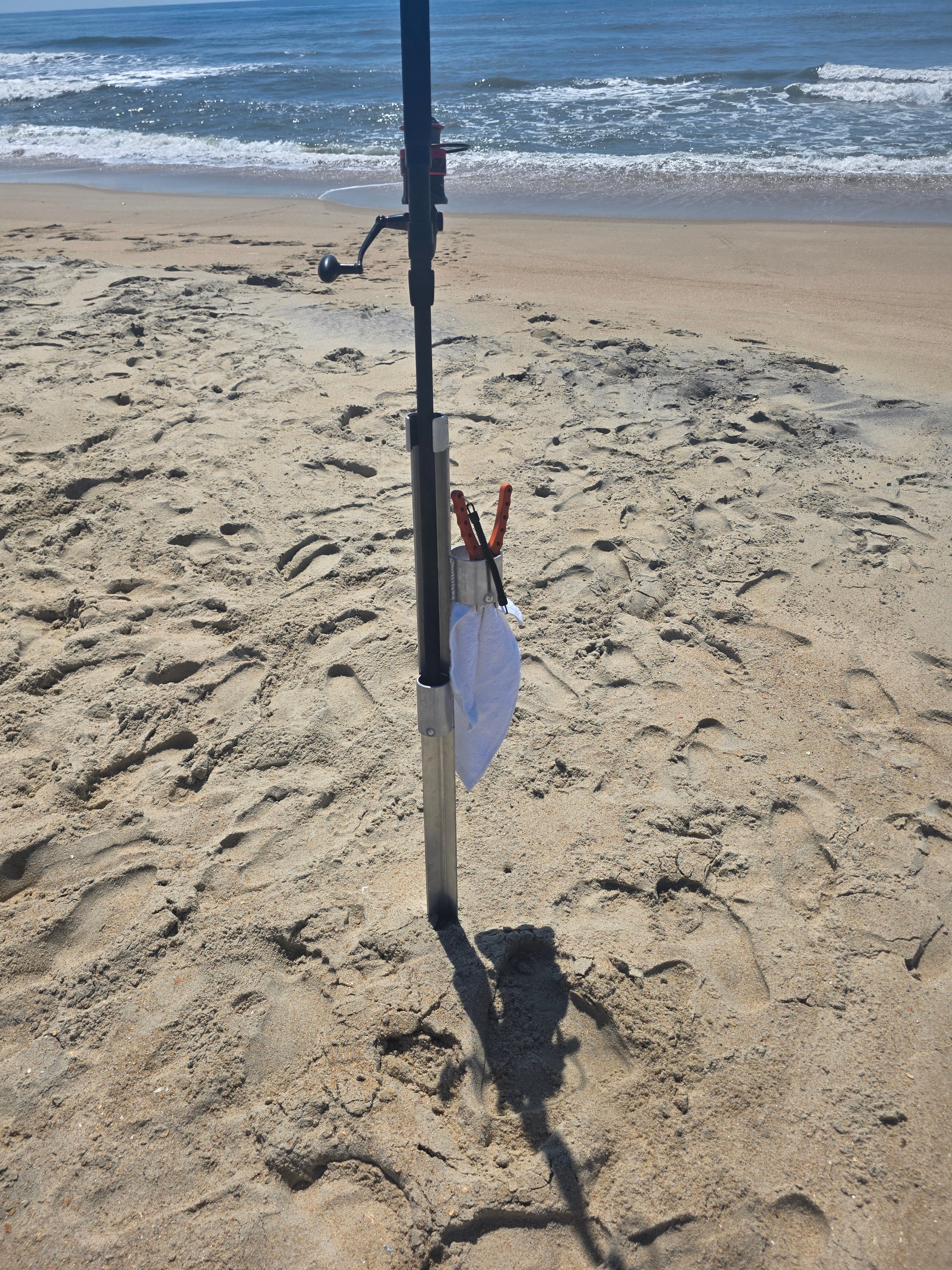 Sand Spike W/ Cup Holder